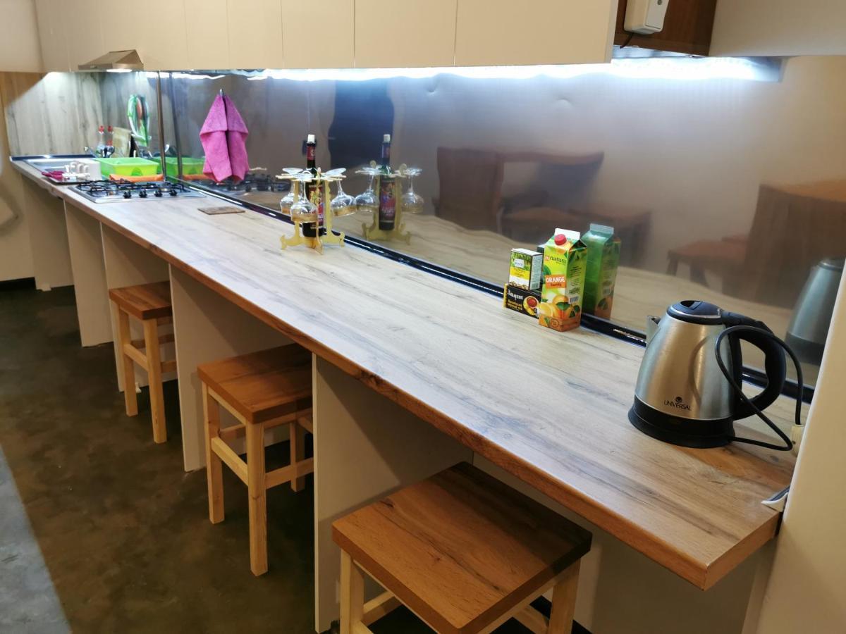 4 Friends Hostel 예레반 외부 사진