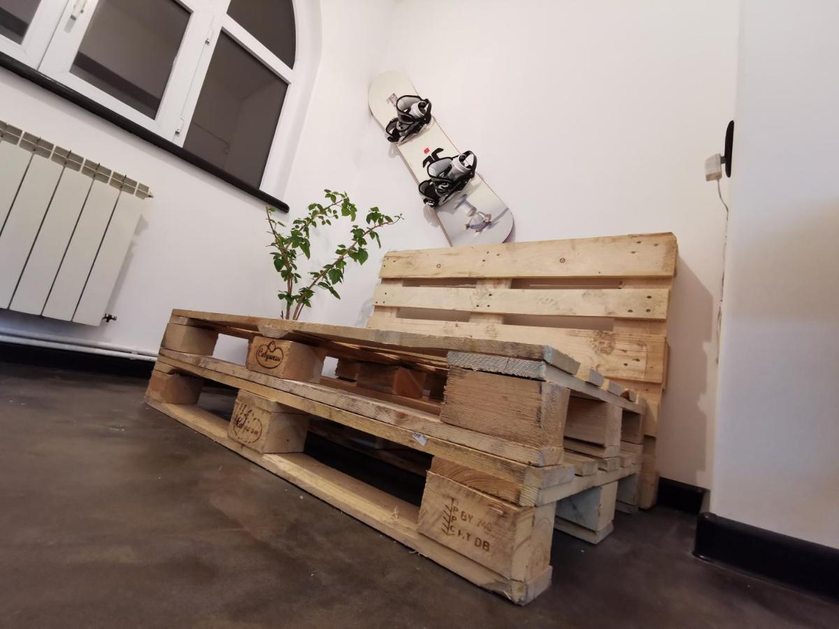 4 Friends Hostel 예레반 외부 사진