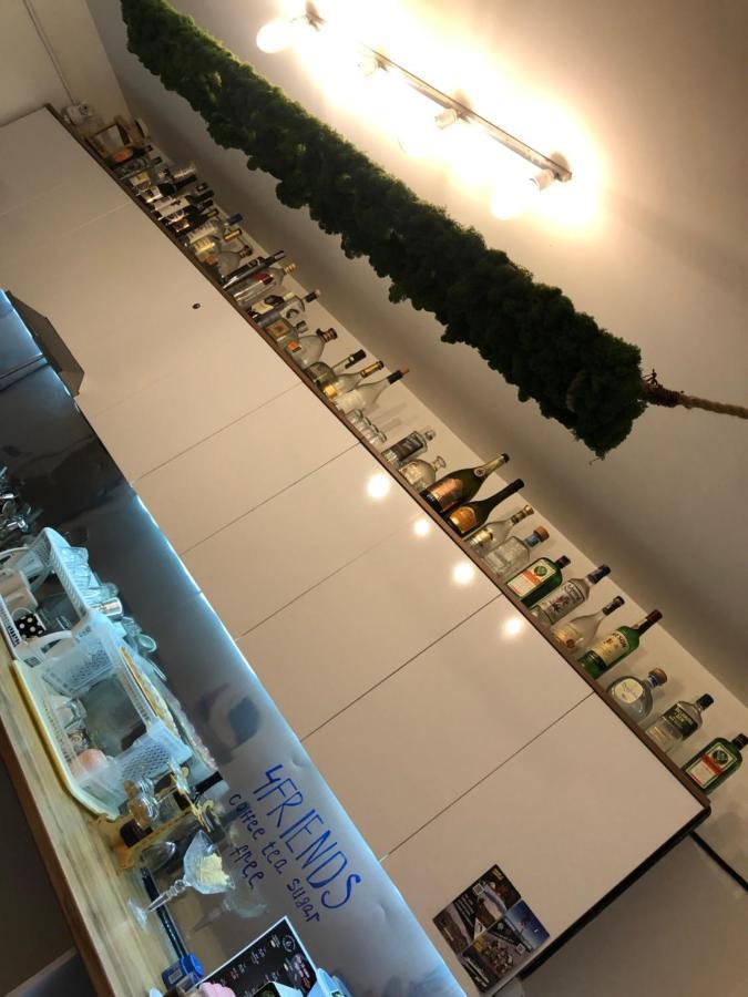 4 Friends Hostel 예레반 외부 사진