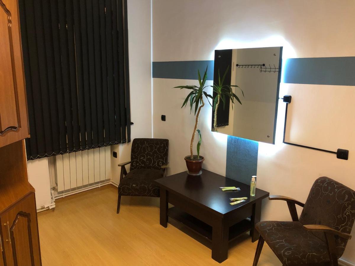4 Friends Hostel 예레반 외부 사진