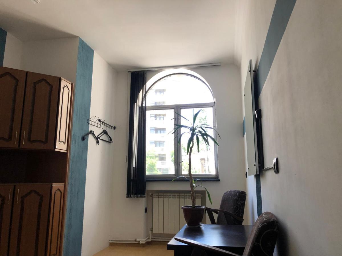 4 Friends Hostel 예레반 외부 사진